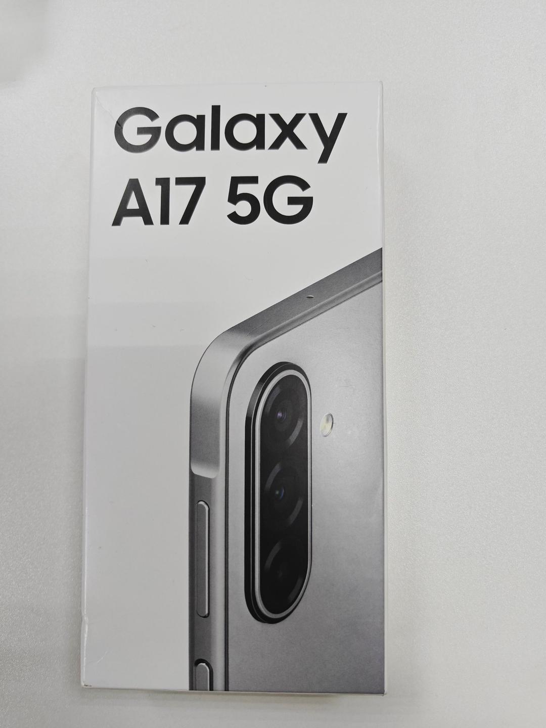 Samsung Galaxy A17 5G Smartphone with Box 8Gb Ram 256Gb Storage Grey Color (photo 1 of 7)