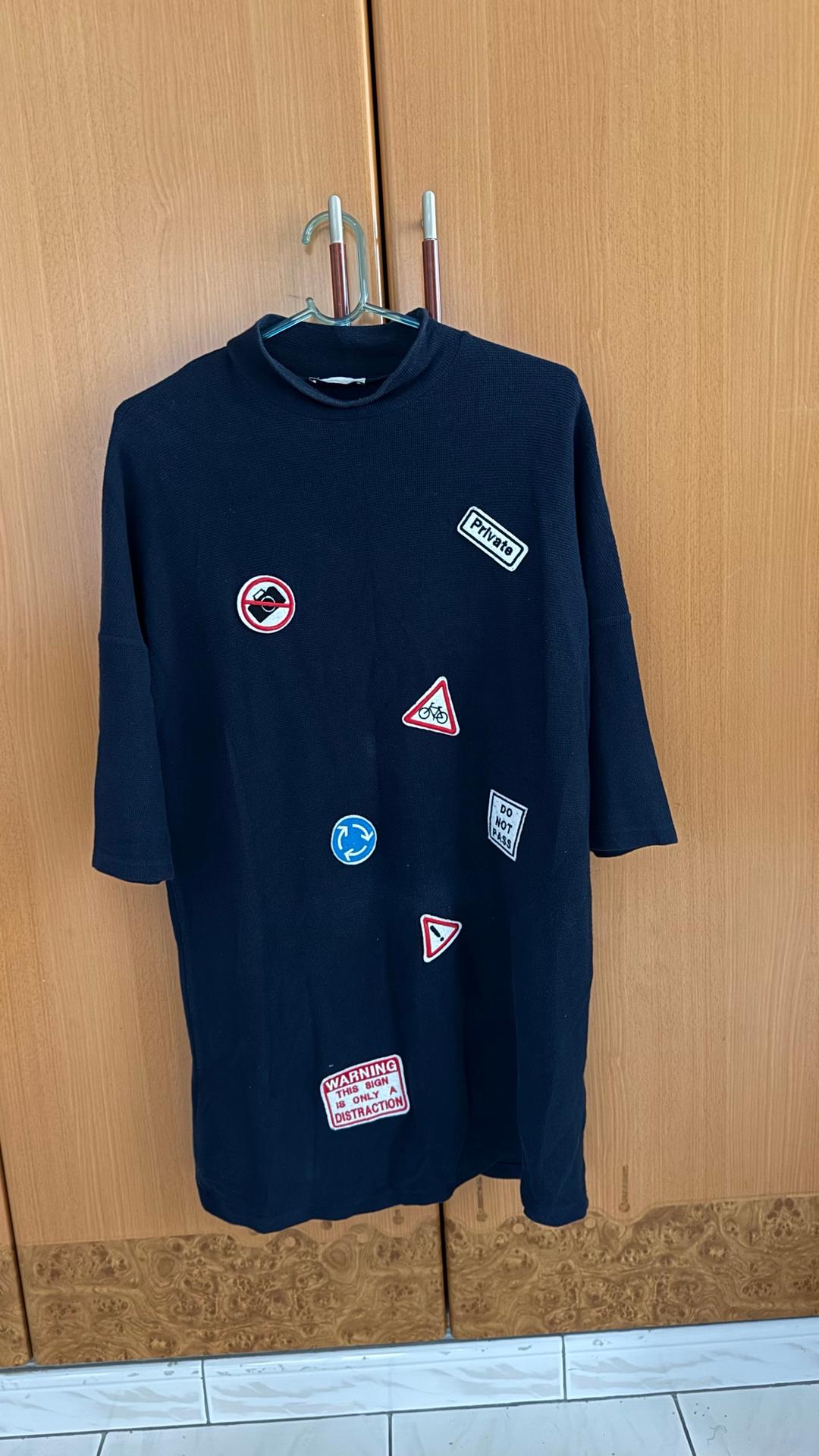 Zara Trafaluc Women's Black Knit Tunic Dress with Graphic Patches (photo 1 of 3)