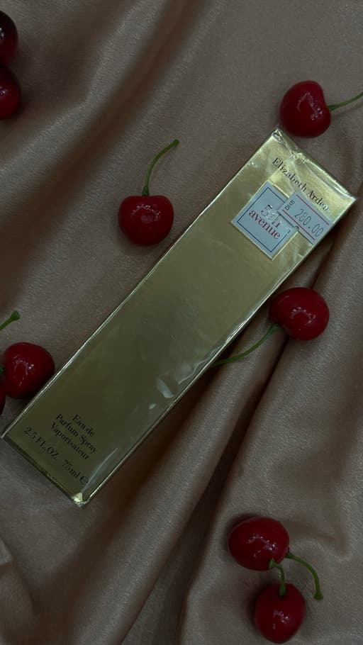 عطر إليزابيث أردين 5ث أفينيو أو دي بارفان سبراي 75 مل