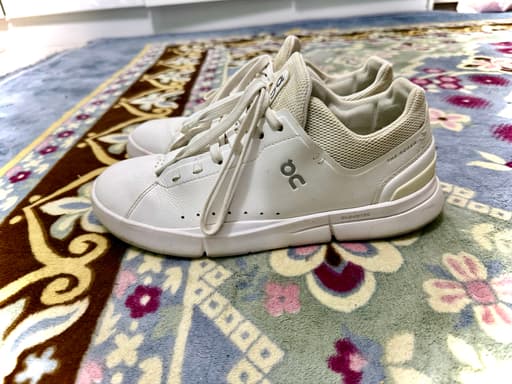On Running THE ROGER Advantage Women's Sneakers - Size US W8.5 / EUR 40