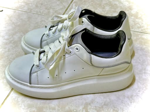 Alexander McQueen Oversized Low-Top Leather Sneakers White Size 41