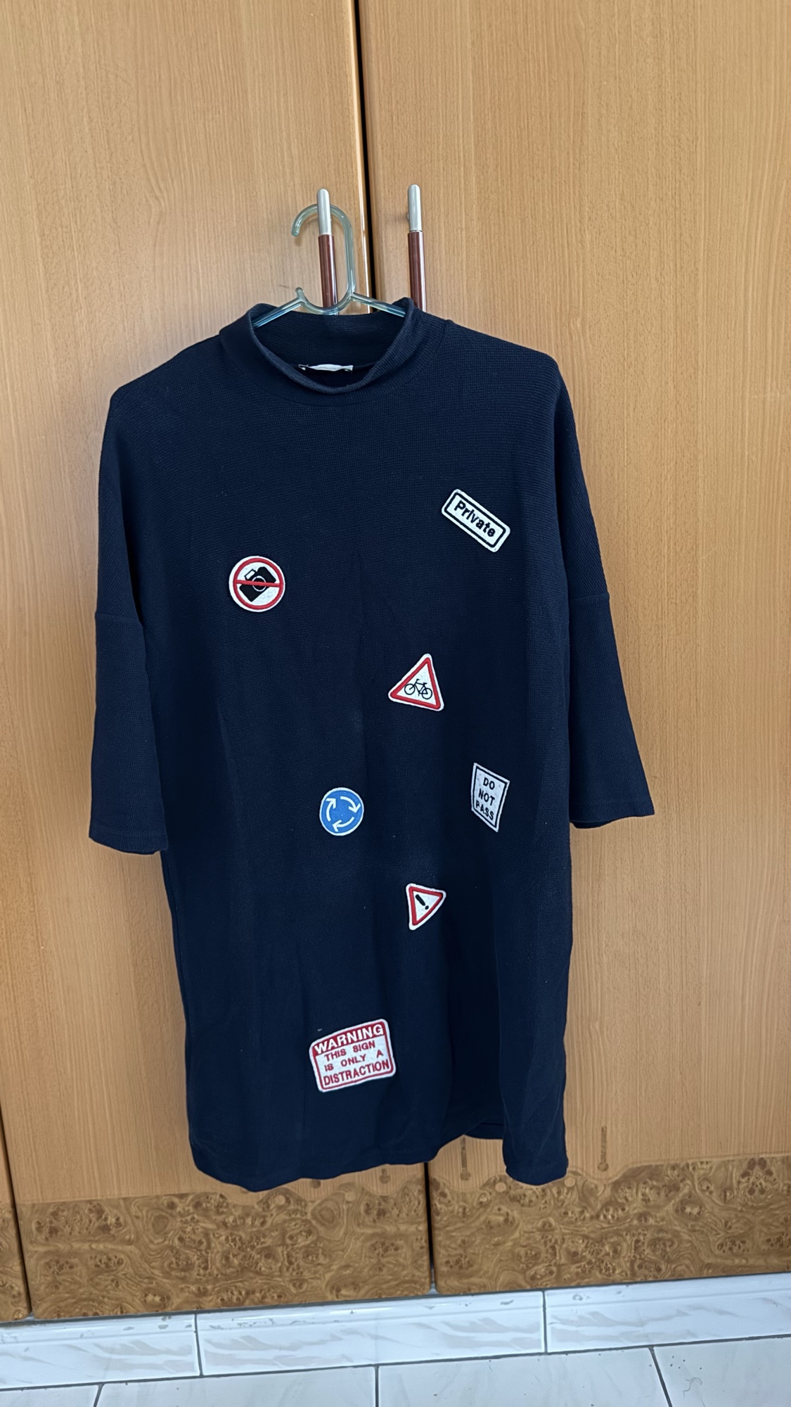 Zara Trafaluc Women's Black Knit Tunic Dress with Graphic Patches (photo 1 of 3)